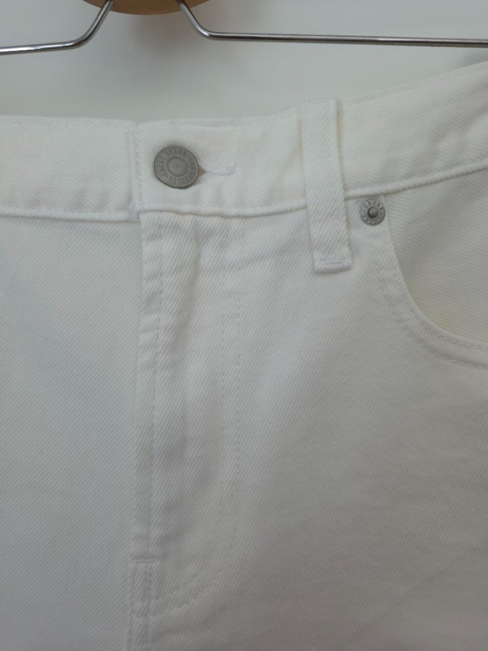 Lucky Brand White Embroidered Denim Relaxed Shorts Frayed Hem Women's Sz 8/29 - Picture 4 of 9